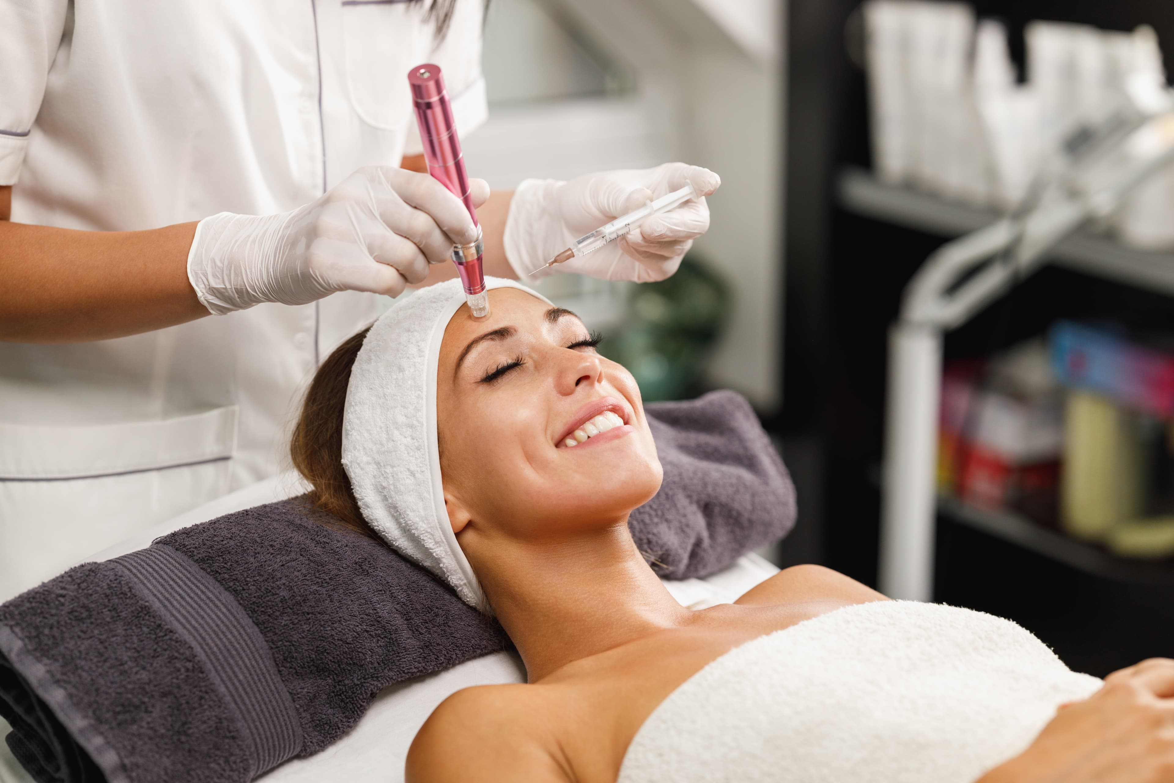 Microneedling with RF + PRP